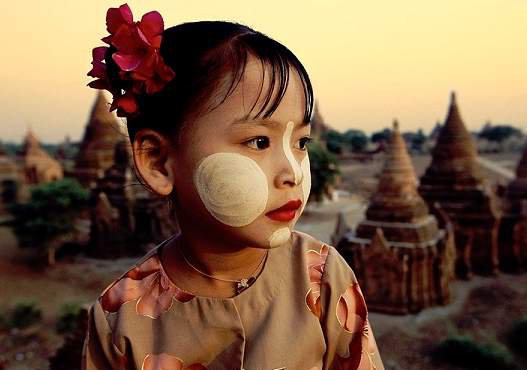 WITCHCRAFT? SEE STRANGE Powder That Makes Myanmar Ladies Ageless [PHOTOS]