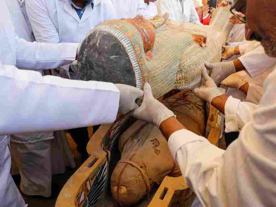 SHOCKER!! Freshly Dug Up Coffins In Egypt Of Over 2,000 Years Old Are Still In Good Condition